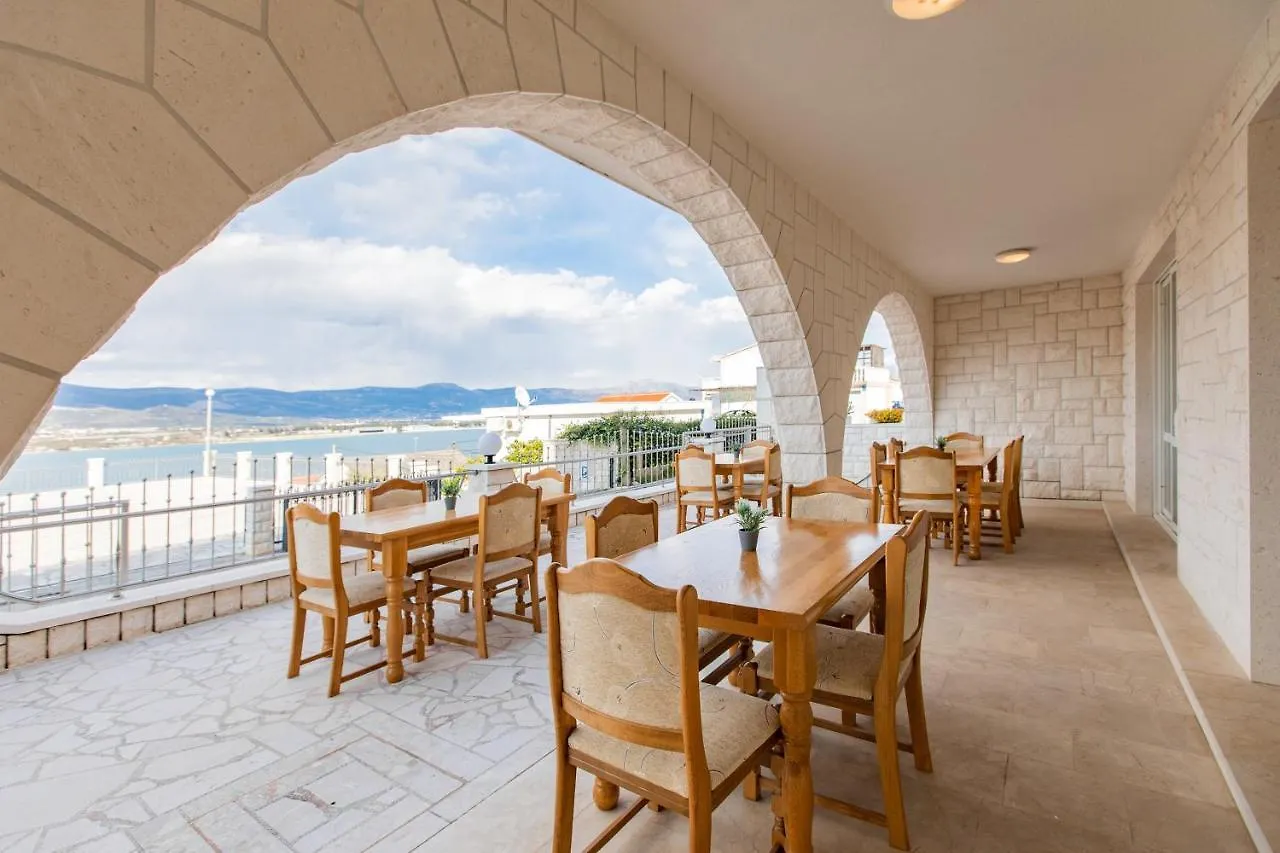 Hotel Buenavista Beach House Trogir Mastrinka 3*,  Hırvatistan