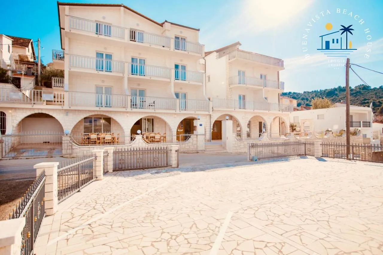 Hotel Buenavista Beach House Trogir 3*,