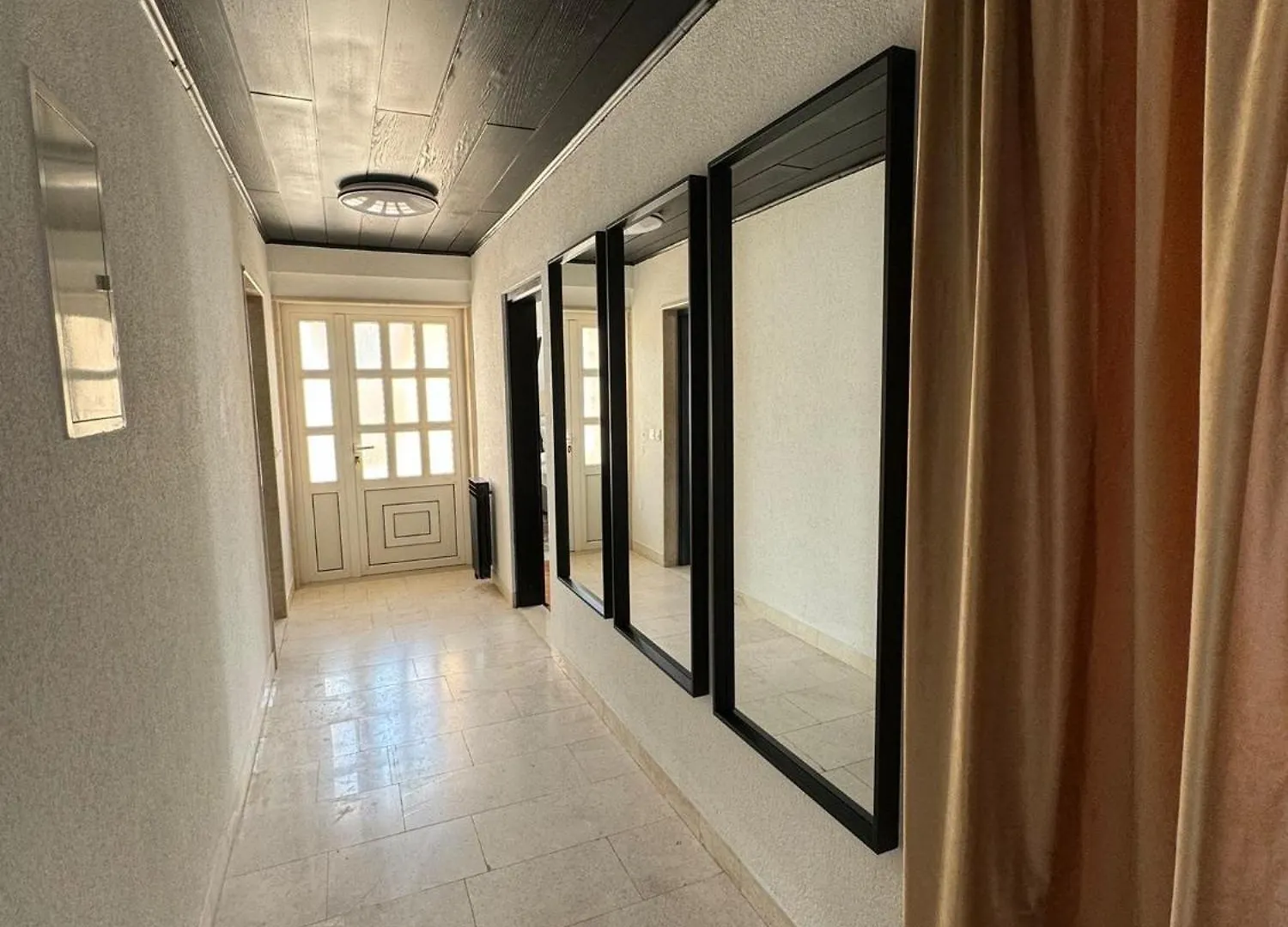 ***  Hotel Buenavista Beach House Trogir Mastrinka Hırvatistan