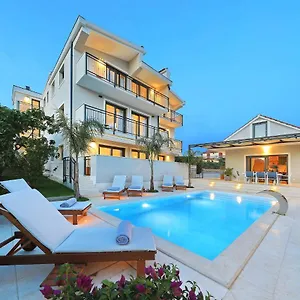 Manda Luxury 4*, Zadar Kroatië